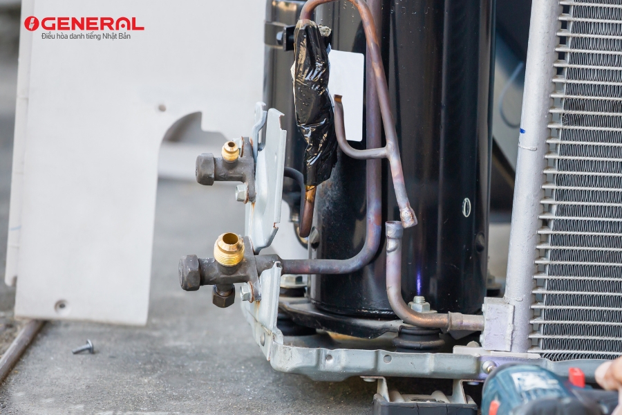 Đổi Điều Hoà Mới Có Cần Thay Ống Đồng Để Máy Chạy Êm Hơn?